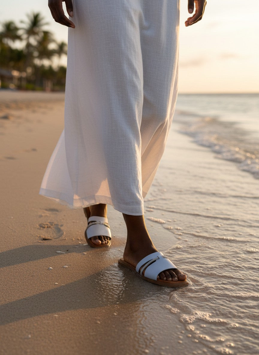 Mules blanche en cuir avec strass