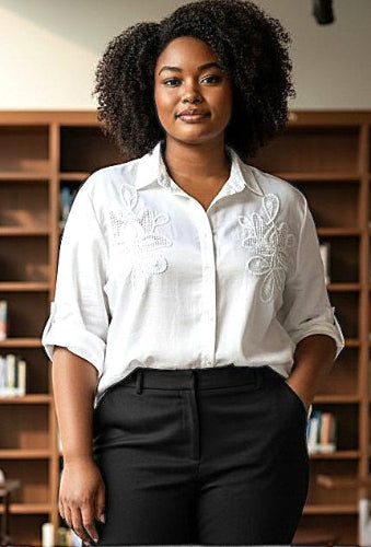 Chemise blanche avec broderie